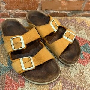 Birkenstock ochre sandal mustard yellow 39